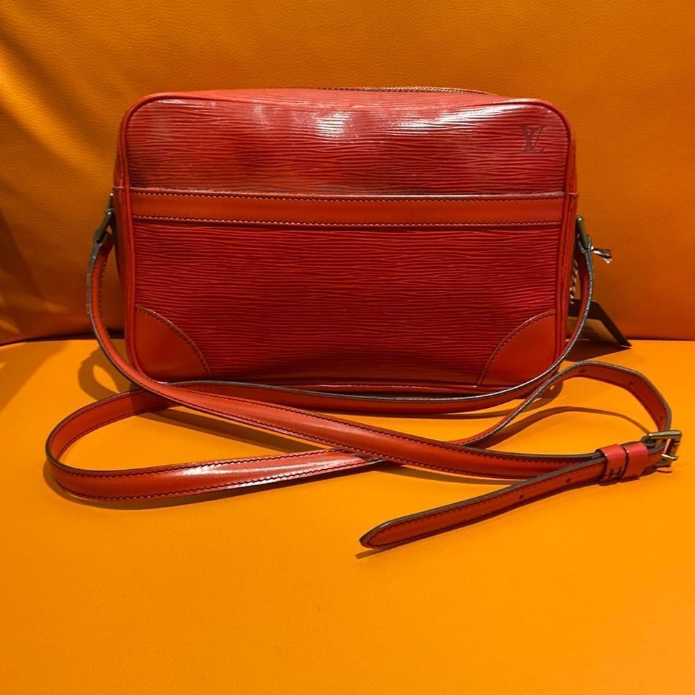 Vintage Louis Vuitton Red Epi Leather Trocadero Crossbody Bag